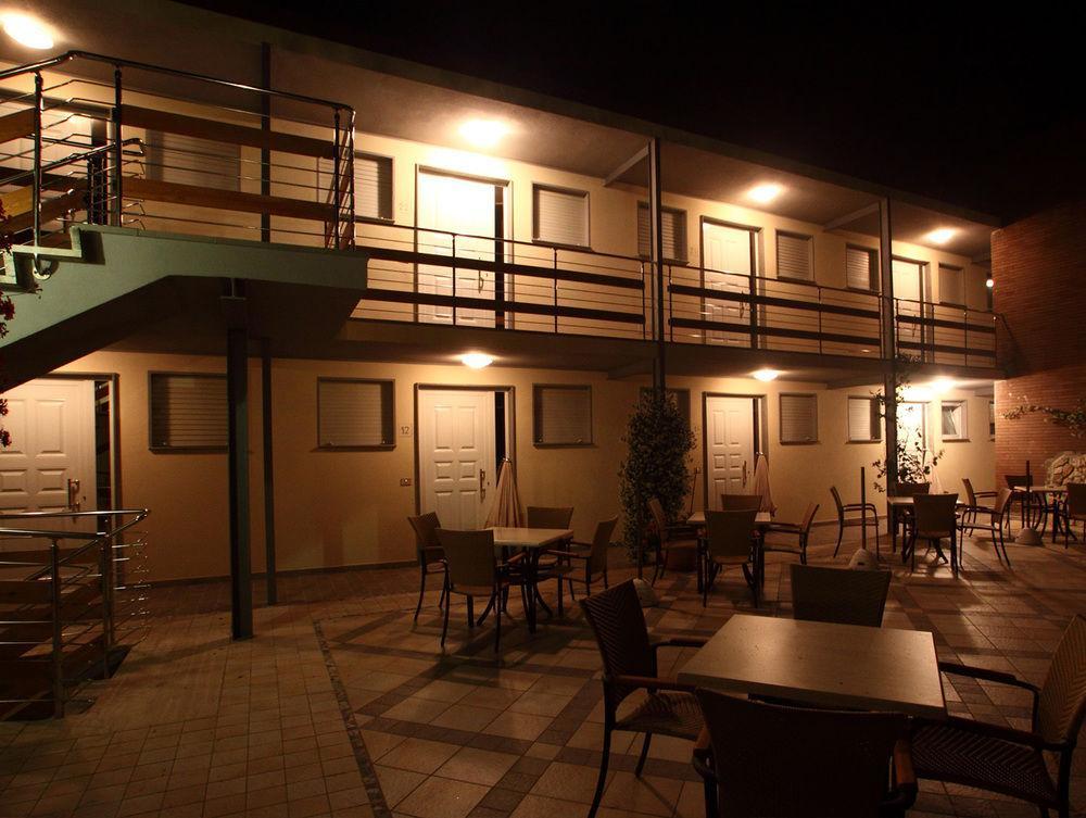 Residence Casa Di Caccia 마리나디비보나 외부 사진