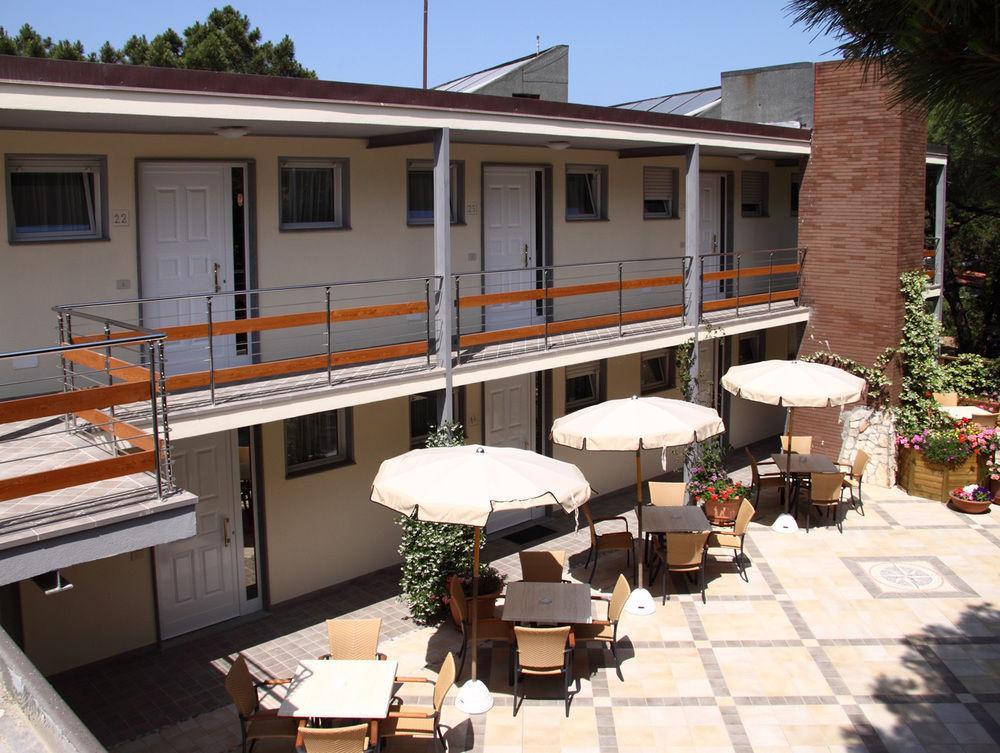 Residence Casa Di Caccia 마리나디비보나 외부 사진